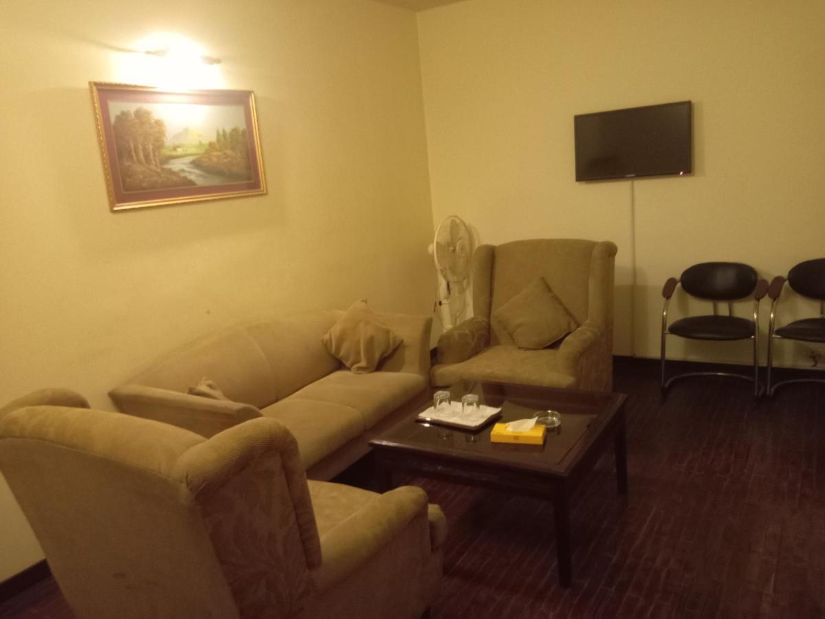 Hotel Shalimar ราวัลปินดี ภายนอก รูปภาพ