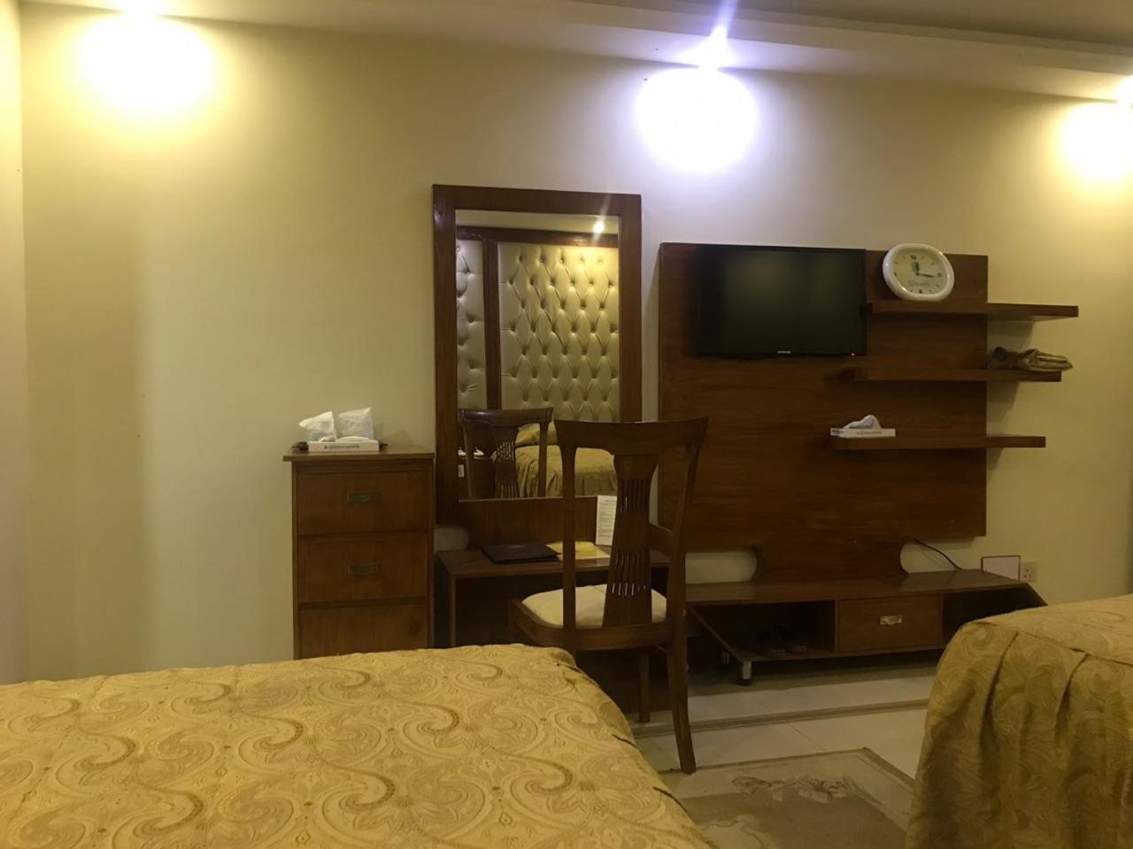 Hotel Shalimar ราวัลปินดี ภายนอก รูปภาพ
